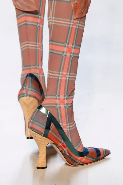 Look 69